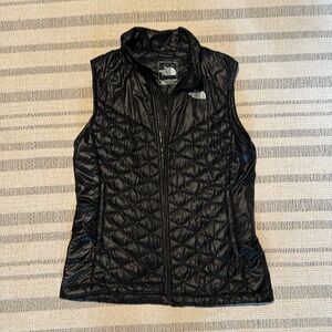 The North Face light weight, black, vest, size M